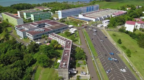 Transfert des élèves du collège Robert 3 à la cité scolaire Frantz Fanon de Trinité