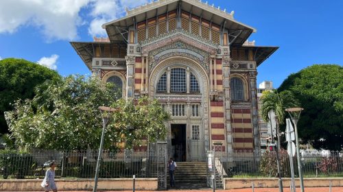 [Série - Trésors en commune] La Bibliothèque Schœlcher, une empreinte de l’histoire de la Martinique