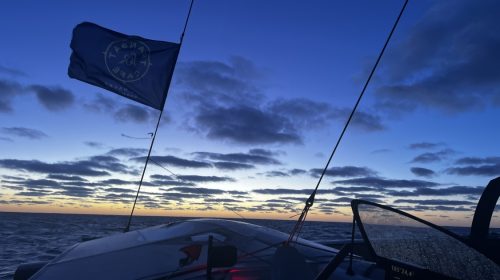 Transat Café l'OR : 24 heures de navigation et une course déjà animée