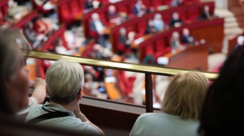 Engagement bénévole des seniors dans le monde sportif