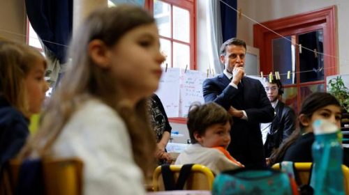 L’annonce d’une convention citoyenne sur les temps de l’enfant par Emmanuel Macron accueillie avec scepticisme