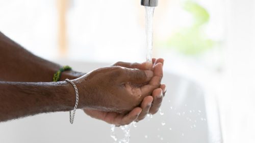 "Soif de justice", le rapport qui alerte sur l'inégalité face à l'accès à l'eau dans les Outre-mer