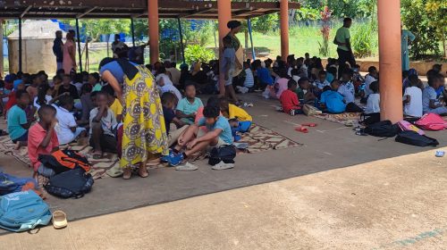 L’école primaire : d’immenses défis pour les communes de Mayotte L’école primaire : d’immenses défis pour les communes de Mayotte