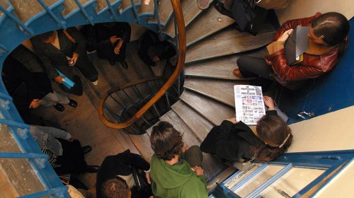 Logement : le Sénat appelle à repenser la politique en direction des 16–29 ans