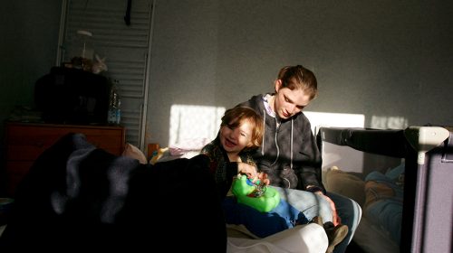 Lutte contre les violences faites aux femmes : une circulaire pour faciliter l'hébergement et un projet de loi-cadre en préparation