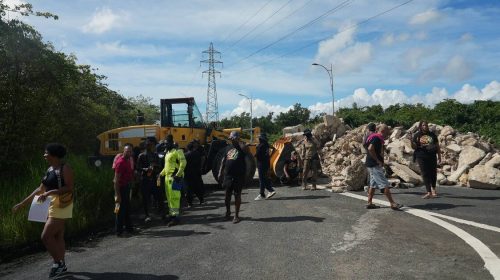 Guadeloupe : les principales routes bloquées par un collectif contre la vie chère